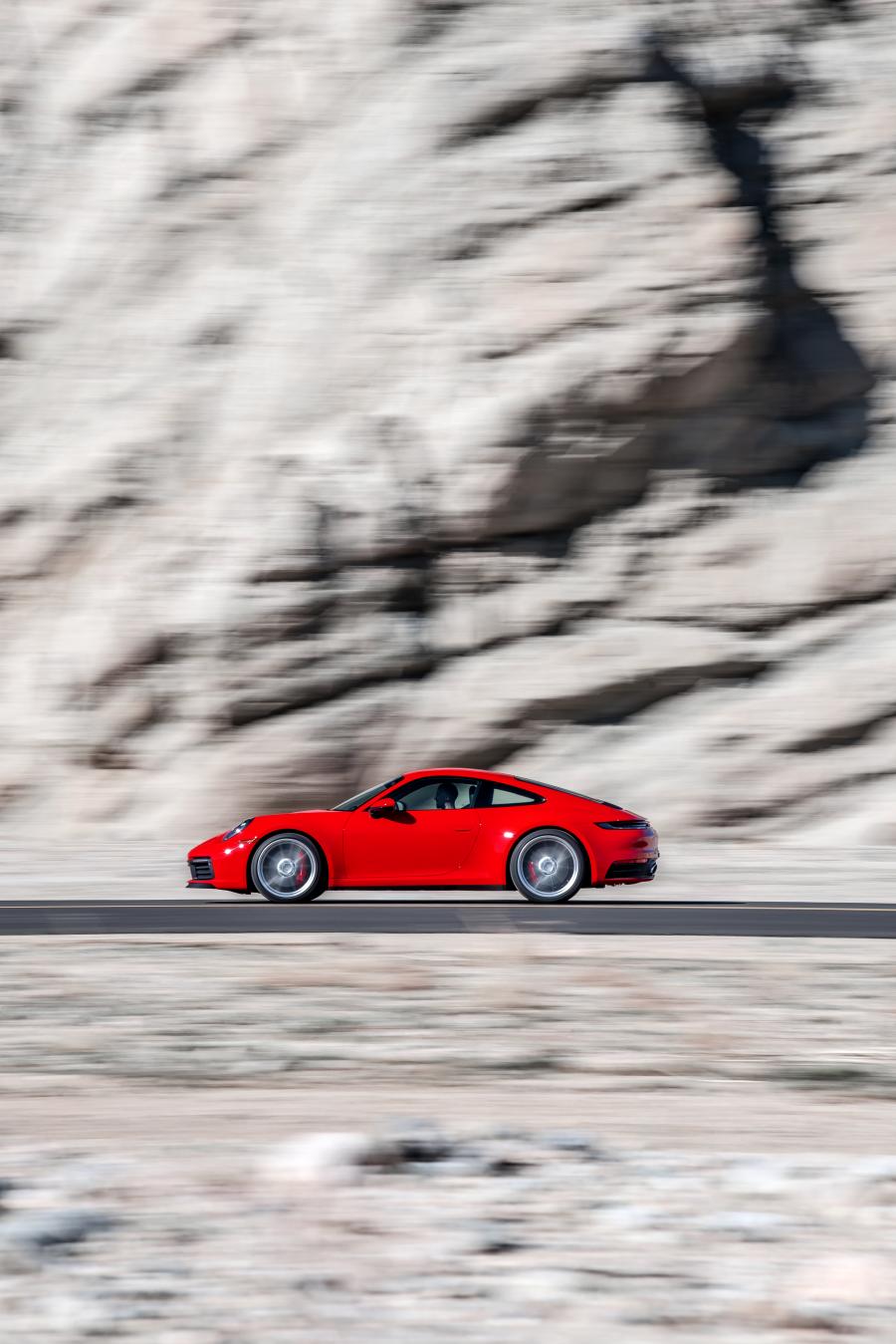  Porsche 911 Carrera S (992) 2019 года  (NA) (фото 24 из 31)